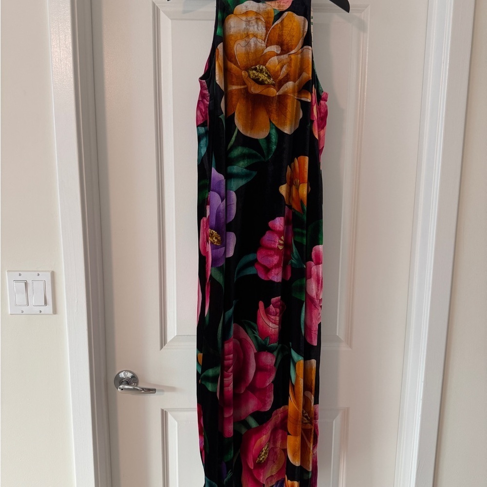 Farm Rio x Anthropologie Mock-Neck Printed Velvet Midi Dress - Picture 11 of 12